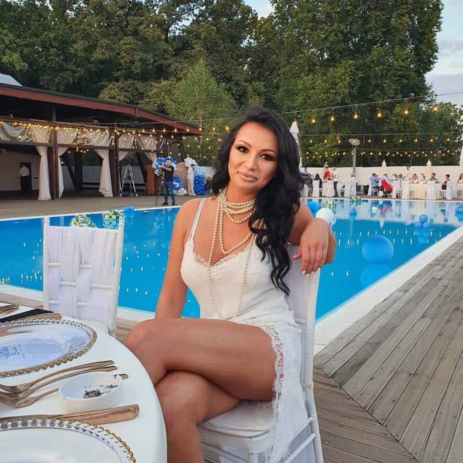 Andreea Cazan La Nuit