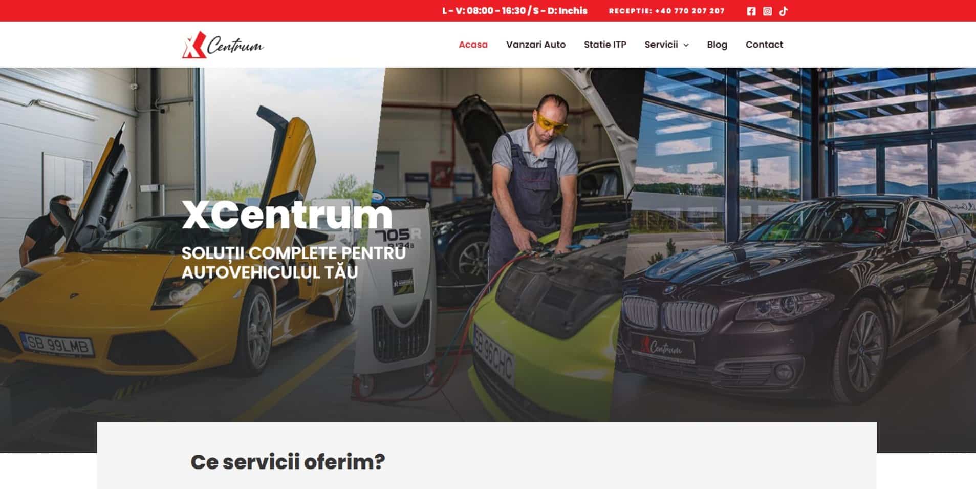 Un banner pentru un site de service auto prezintă trei mașini reparate de tehnicieni într-un garaj modern, cu text în limba română care anunță soluții auto.